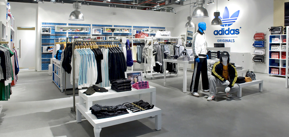 La moda deportiva se reordena en M&eacute;xico: Nike cierra y Adidas entra con Originals en San Luis